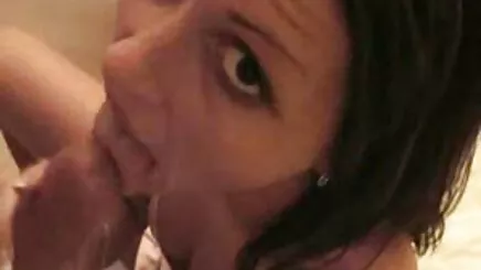 Tüm siyah ve porno anal türkçe altyazılı bacaklar