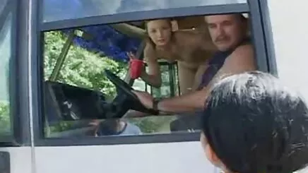 Anne ve kızı sikmek grup sex türkçe alt yazılı