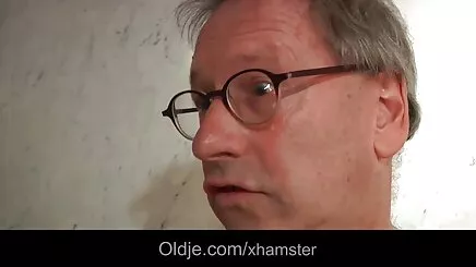 Oturma odasında türkçe altyazılı sexs izle seks