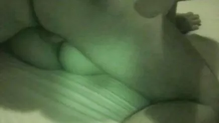 Beyaz çöp konulu altyazılı milf porno almak bir creampie