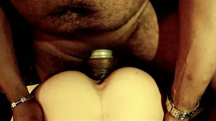 Bir gece bana geldi ve aşağıda olduğunu porno anal türkçe altyazılı söyledi.